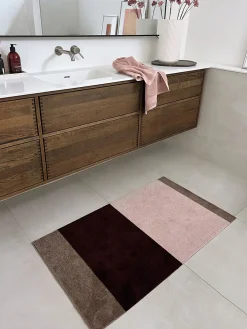 Tica Copenhagen - Smudsmåtte - Stripes Horizon - Bordeaux/Rose/Sand - 40x60 cm