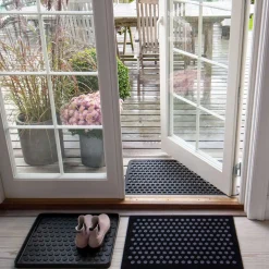 Tica Copenhagen - Smudsmåtte - Dots - Sort og grå - 40x60 cm