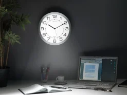 UNILUX - Væg Ur - MOON MED LYS - SØLV