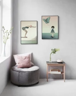 ViSSEVASSE - The Girl With The Butterfly (50x70 cm)